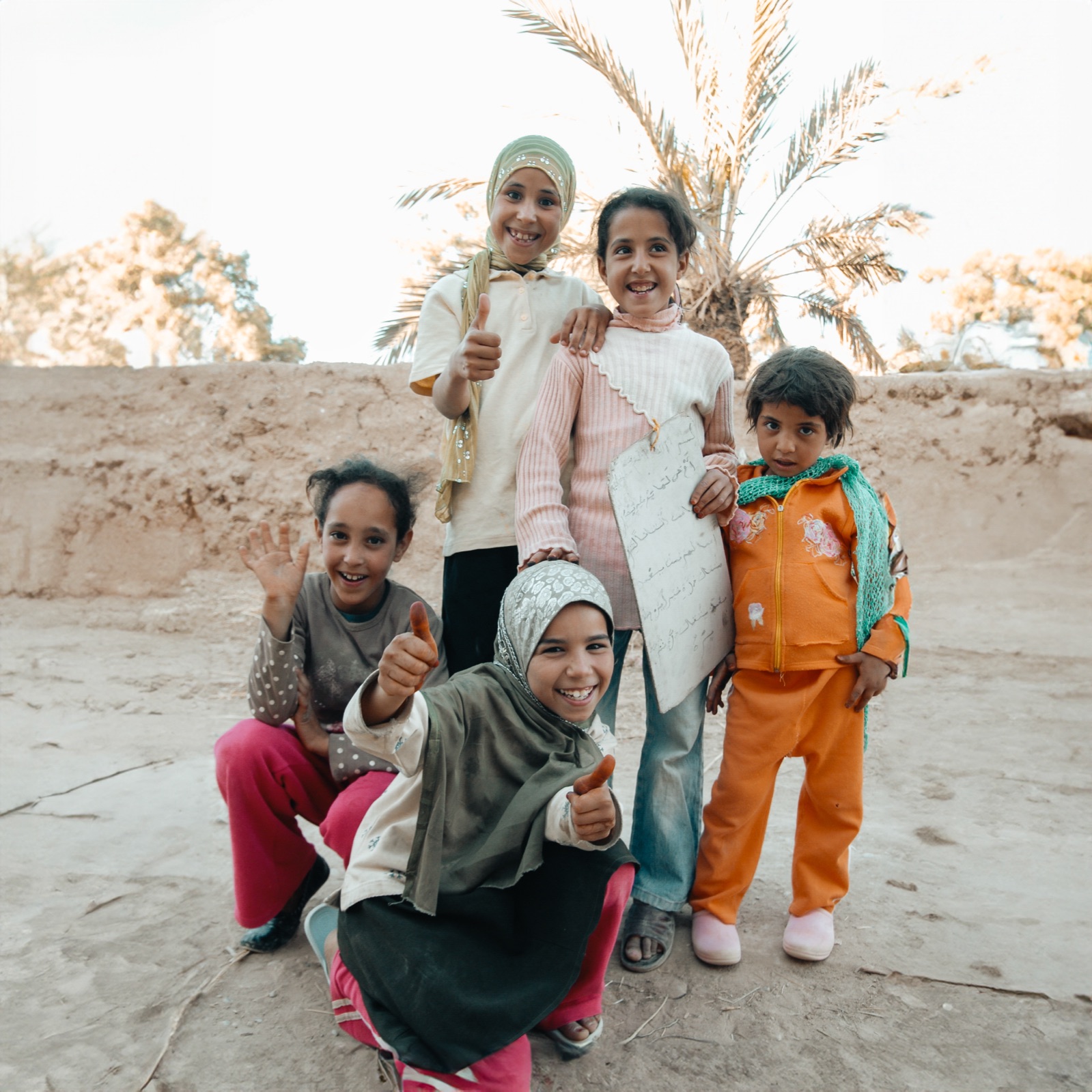 Bambine dello ksar Haroun, comunità sostenuta dall'Associazione